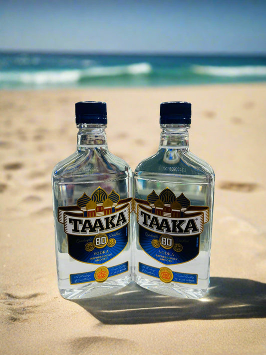 Dos vodkas Taaka por $8,99